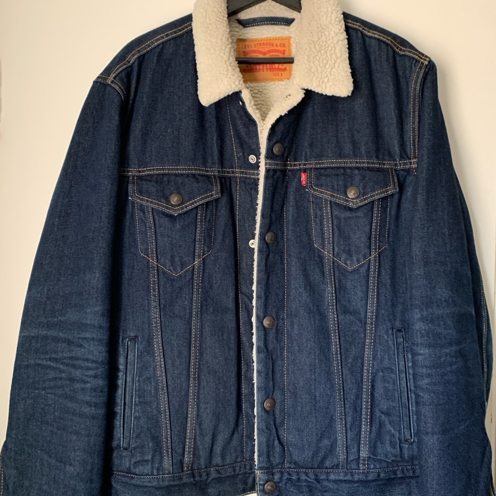 Levi's Dark Blue Denim Jacket with Sherpa Collar